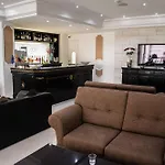& Linda Hotel Giardini-Naxos