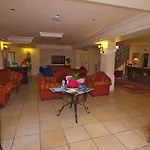 Hotel & Linda 3*