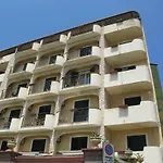 Hotel & Linda Giardini-Naxos