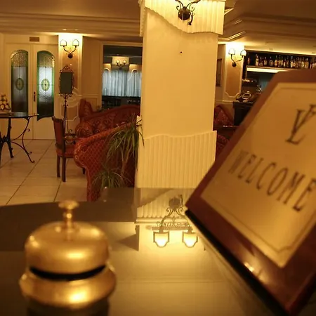 Hotel & Linda Giardini-Naxos
