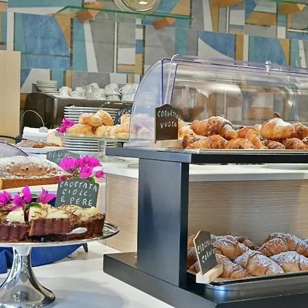 & Linda Hotel Giardini-Naxos