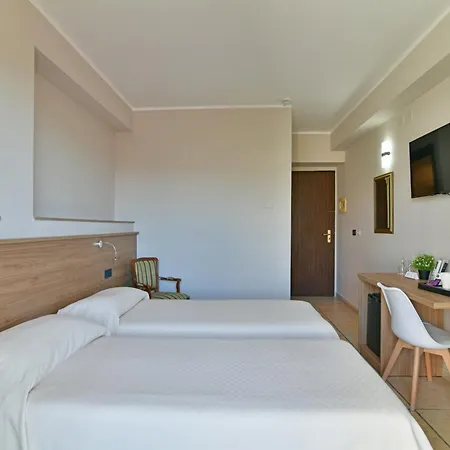 Hotel & Linda 3*